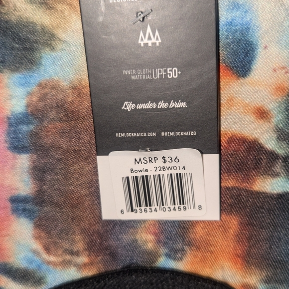 Brand New Hemlock hat - Picture 2 of 3